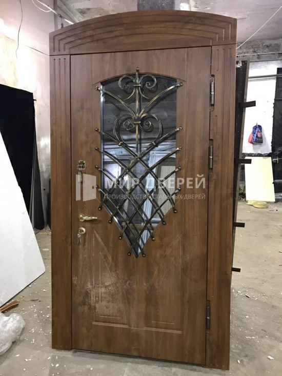 Кованная дверь входная с терморазрывом наружная - фото