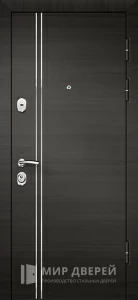 Металлическая уличная дверь тёмного цвета №5 внешняя - фото